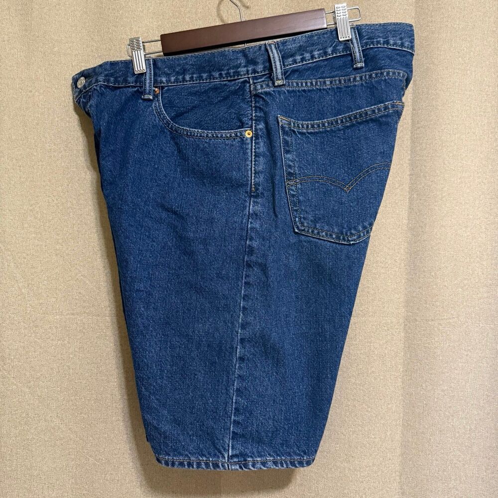 Levi’s Jean Shorts Men’s 40(Feels like 36) Blue Straight - Picture 3 of 7